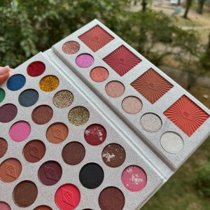 Muicin White Blusher & Eyeshadow Palette 51 shades - Image 3